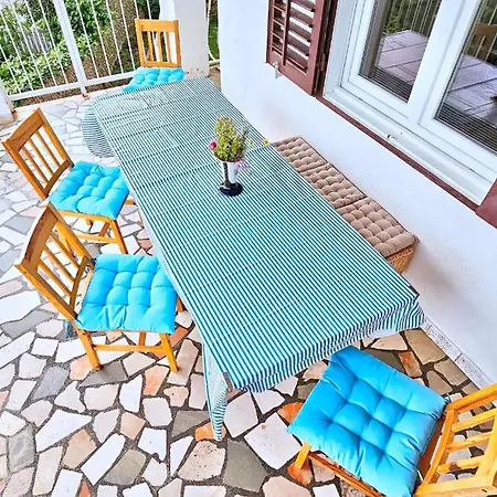 Oleandar דירה פיסק