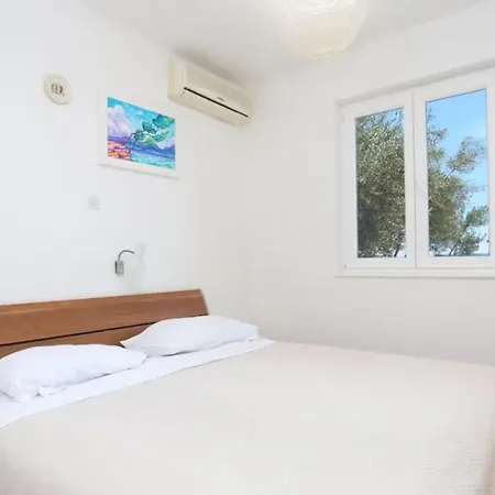 Oleandar Apartment Pisak